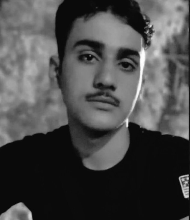 روز جهانی کارگر..🖤
#امیرحسین_خادمی