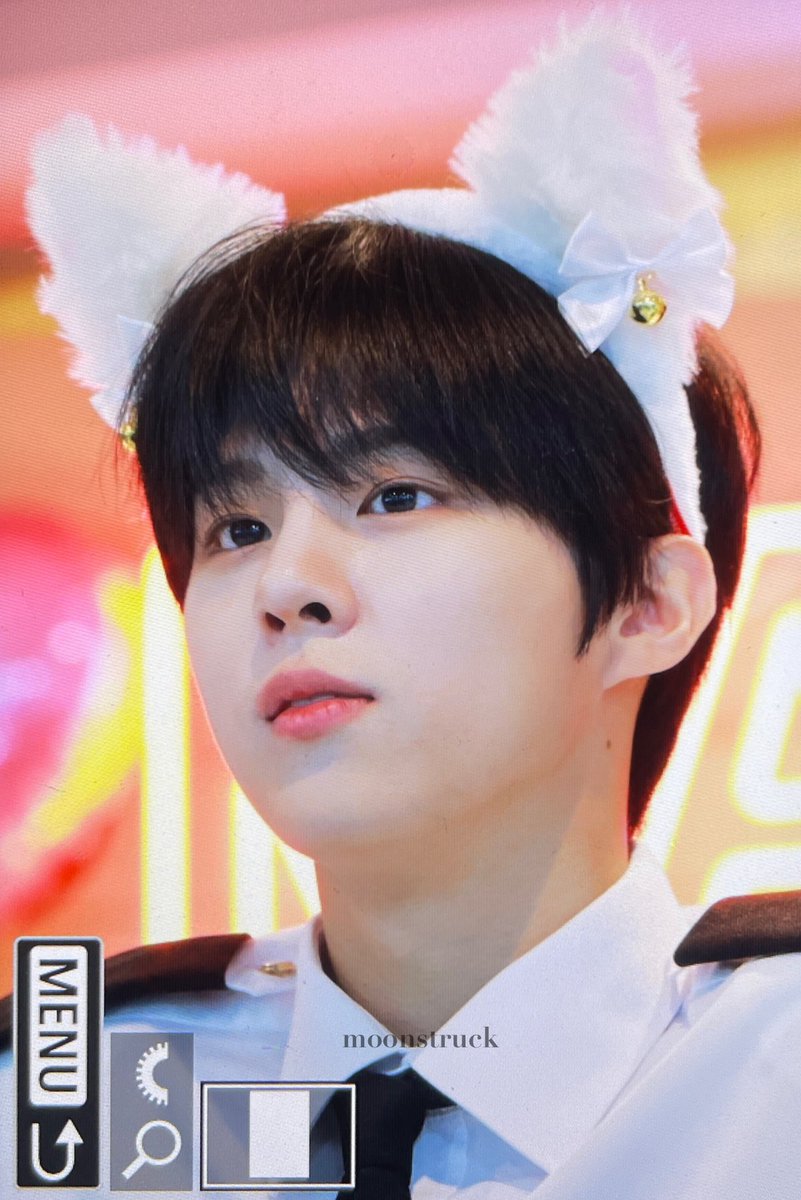 moonstruck1027's tweet photo. 230430 ♡

#김우석 #KIMWOOSEOK https://t.co/lflpZAw2ud