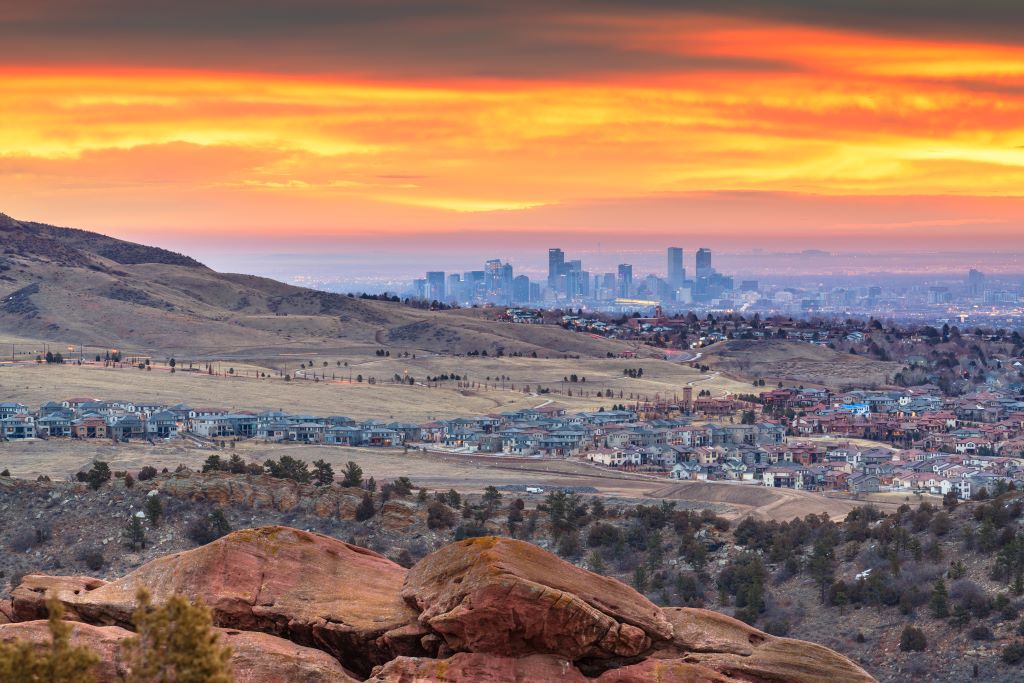 CIRPatCHOP's tweet photo. #ICYMI New research released in @JAMASurgery from @ChildrensPhila, @Columbia &amp; @ucdavis shows that those in rural areas are more likely to die by gun violence than those in urban areas. Learn more in a blog post by study co-author, CHOP's Dr. Michael Nance https://t.co/3C3nVAuBQz https://t.co/qlS0VVFPv2