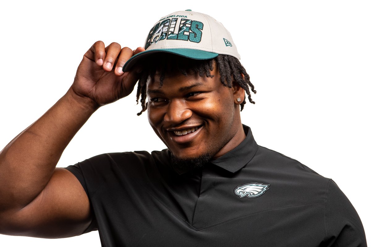 Eagles's tweet photo. School photo vibes

#FlyEaglesFly https://t.co/mR1qt2FUlR