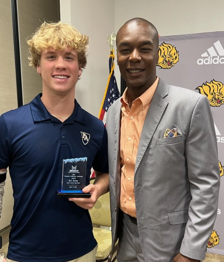 PA_Bruins's tweet photo. CONGRATS KEL! 

QB Kel Busby was presented with the Midsouth Sports &amp; Education Group inaugural Benjamin Anderson Leadership Award for quarterbacks in 6A. The ceremony was held at UAPB on Thursday.

#PABruins https://t.co/cLLf0G2D8q