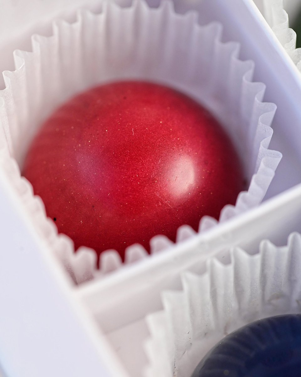 Let the countdown begin! 👑🇬🇧

Hosting a party? Attending one? It's incredible to think that you and literally hundreds of people will be enjoying a box of Crown Jewel chocolates that day! (some of whom are very VIP, 😉)
Order on our website!
#Coronation