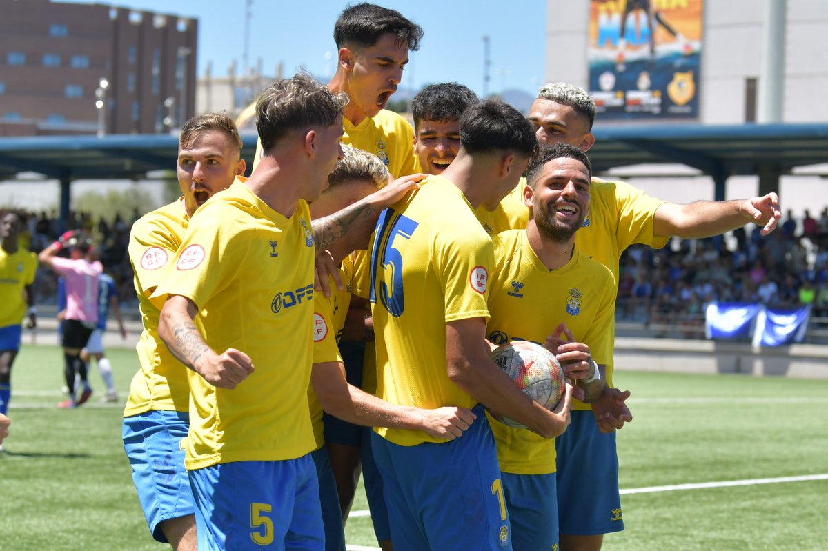 UDLP_Cantera's tweet photo. ¿Quieren ver las fotos de la victoria de Las Palmas Atlético? 🙄

¡Pues aquí las tienen! 😍

#LasPalmasAtlético | #VamosUD 💛💙 https://t.co/uUbLc68gyf