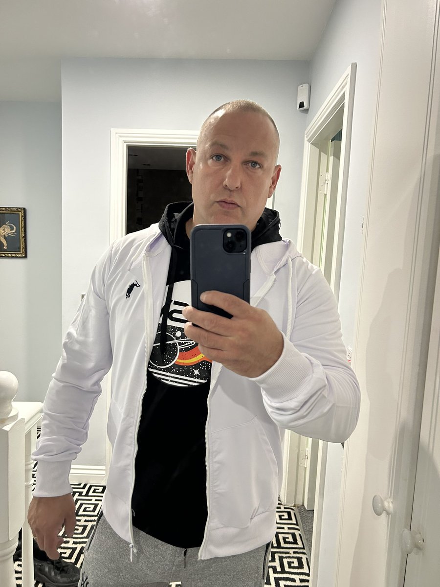 Larry Santo tweet media