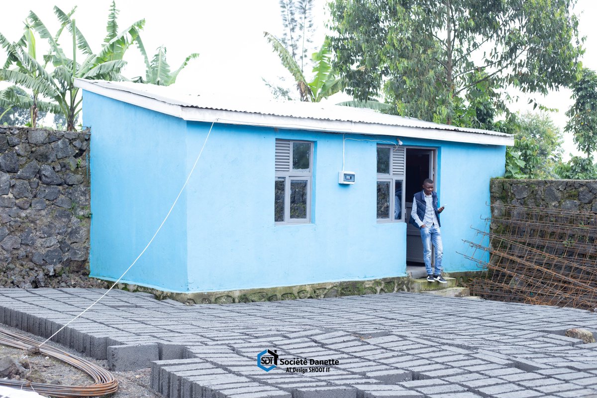 DanetteSARL's tweet image. Vous connaissez l’adage « celui qui construit mal, construit deux fois plus cher ». En choisissant nos blocs en béton, vous avez la certitude de construire un bâtiment de qualité, qui soit à la fois robuste et durable.

#bloc #ciments #goma #construction #rdc #rdcongo #moins