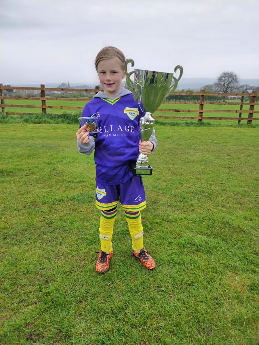 JamieTaylor_95's tweet photo. That’s two cup final wins in same day for these two. Good performances from both couldn’t be prouder 🏆🏆 https://t.co/d4Z0o7oR6M