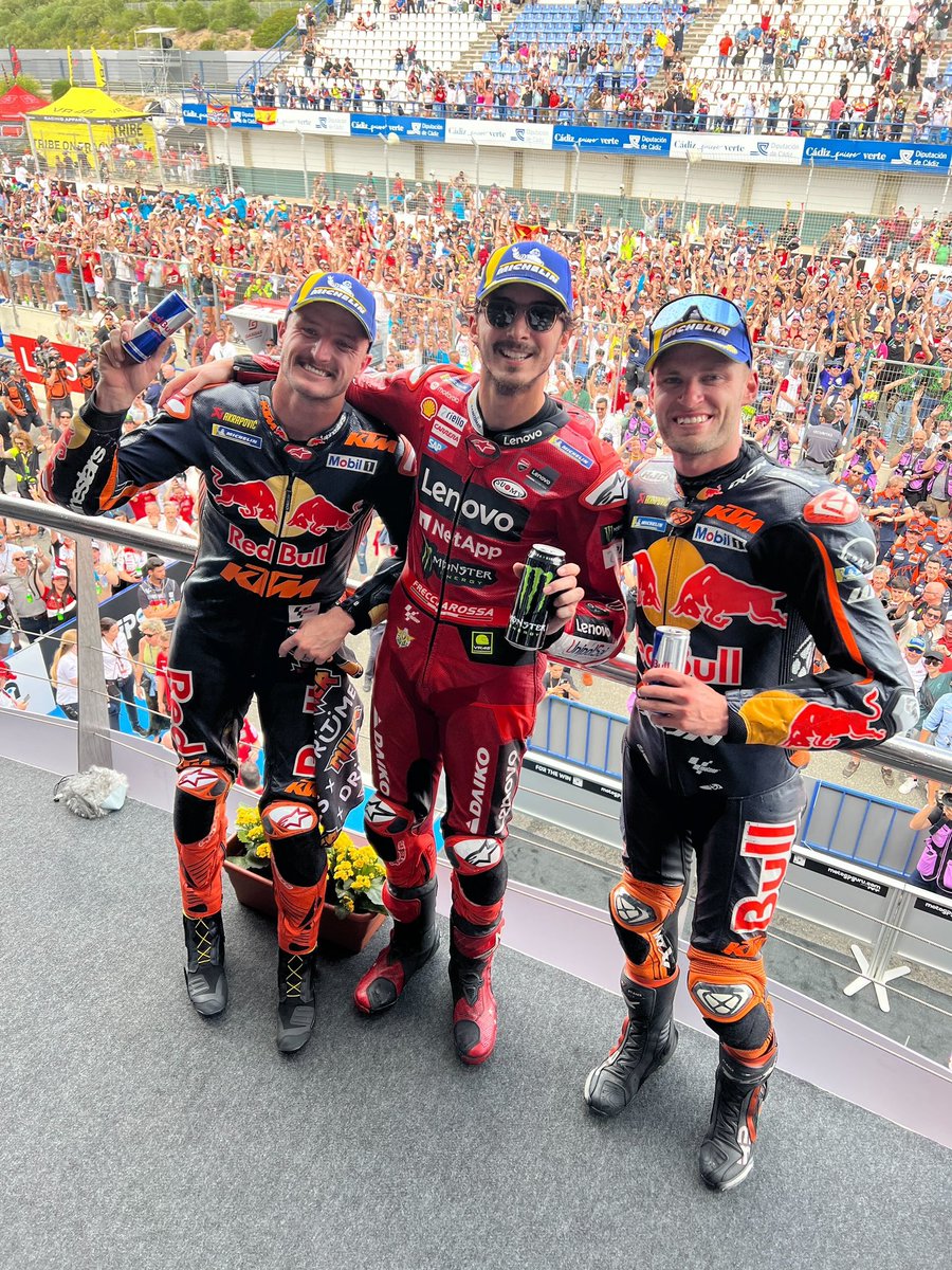 MotoGP's tweet photo. WHAT. A. SHOW. 🔥🔥🔥🔥🔥 These guys are pure talent! 👏

🥇 @PeccoBagnaia 
🥈 @BradBinder_33 
🥉 @jackmilleraus 

#SpanishGP 🇪🇸 https://t.co/VGJ9XPlJ33