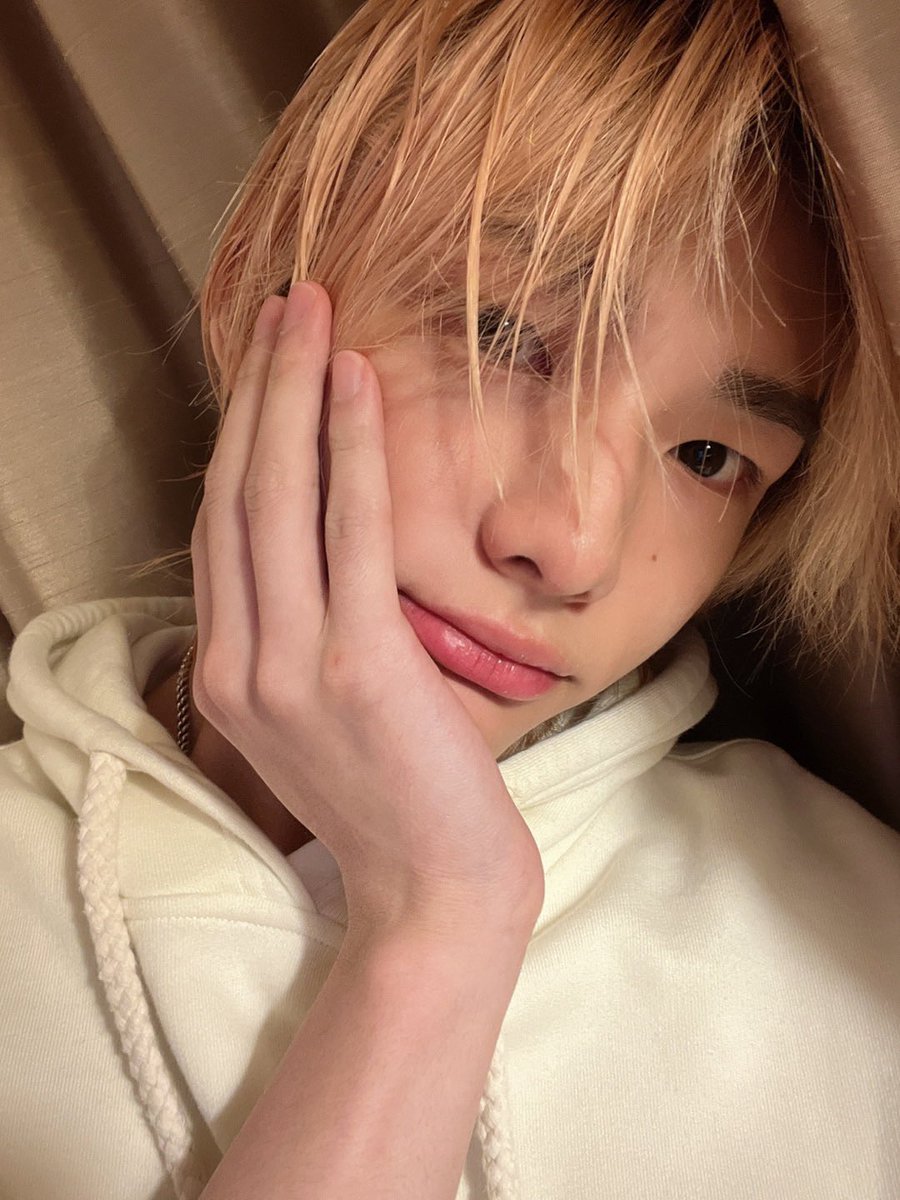AEGIMANDOLOVER's tweet photo. 아미쳣나진짜제바 https://t.co/88OsoRnddR