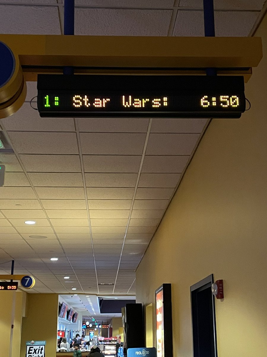 tanner_jd's tweet photo. Celebrated the 40th anniversary of Return of the Jedi by seeing it in theaters for first time and it was Glorious!😍😎 https://t.co/PCVBdlaoBk
