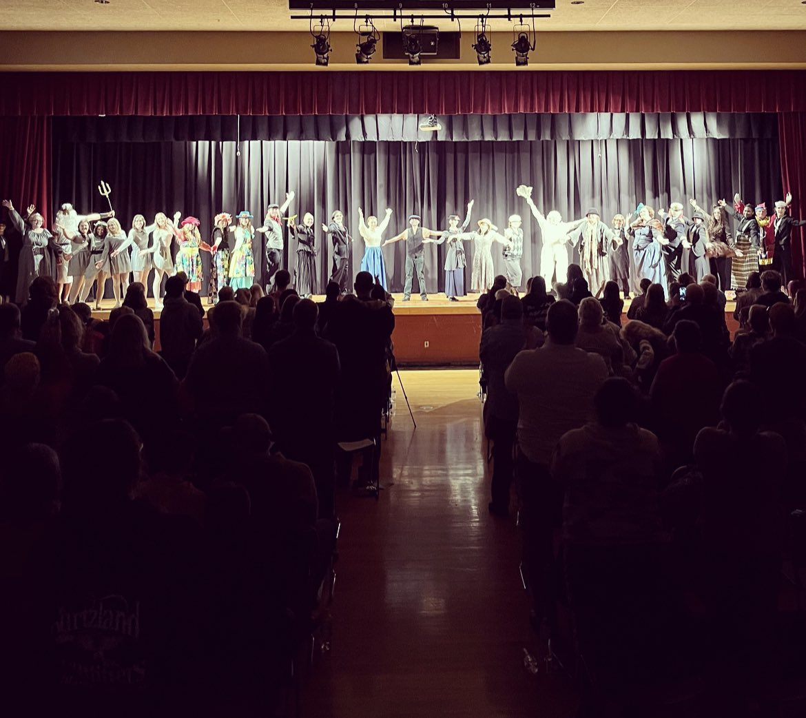 HarshMason's tweet photo. Congratulations to the cast and crew of Mary Poppins! Three magical performances, over two days, by one incredible group of kids. Record attendance with standing ovations. Seniors, what a way to end your HS career. Your futures are bright and “anything can happen if you let it!” https://t.co/1JacEHrb8H