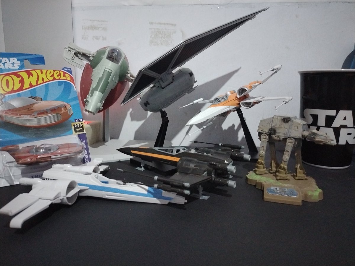 Showcasing my Star Wars collection #StarWarsCelebration

A Thread