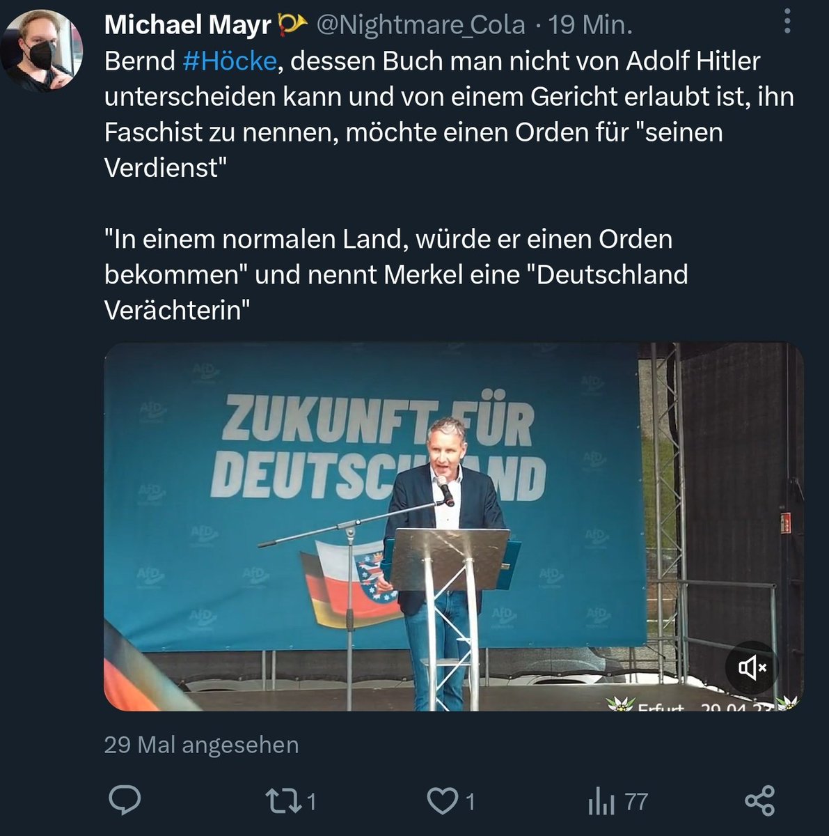 orkschamane's tweet photo. Einfach nicht zu unterscheiden, das Buch von Höcke und Hitler. Da hat unser Michi schon Recht.
#michigame https://t.co/NiEMeWuPMo