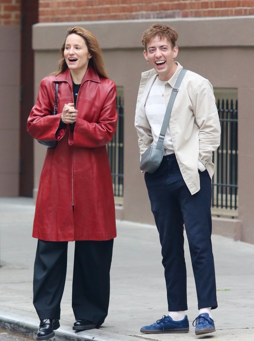 kgleeb's tweet photo. the glee cast are all in nyc and suddenly life is a season 5 episode https://t.co/JsSuY7Czrm