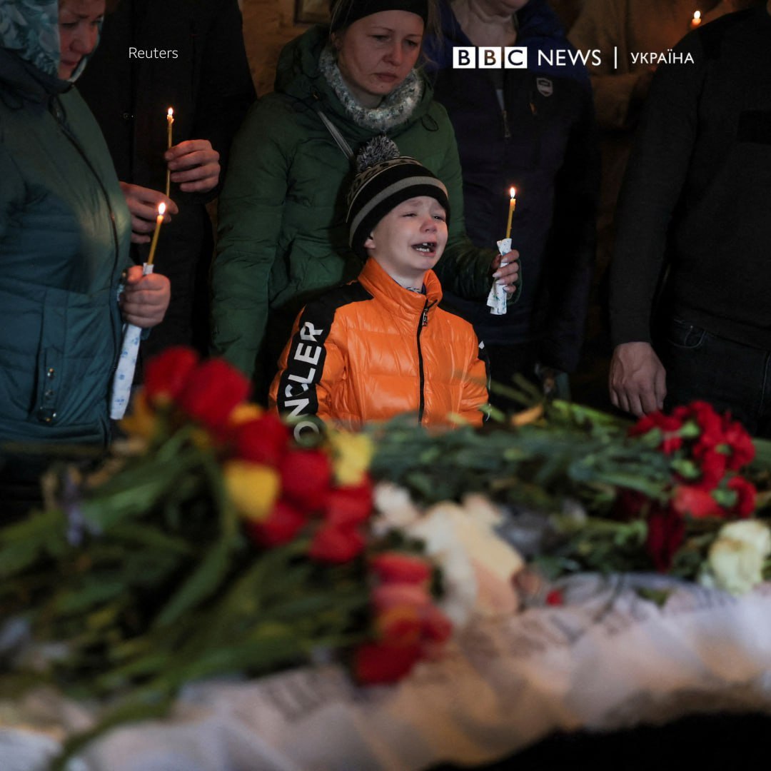 Умань дитячиий похорон. Важко. За все буде відплата