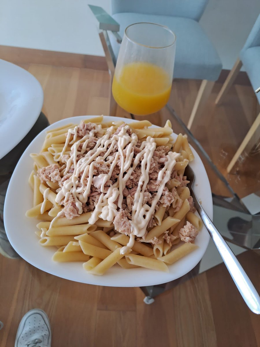 Kekoneta's tweet photo. Las comidas del @_sergiooval_ 
Sin duda no cocina como juega! https://t.co/Zw7eILmObI