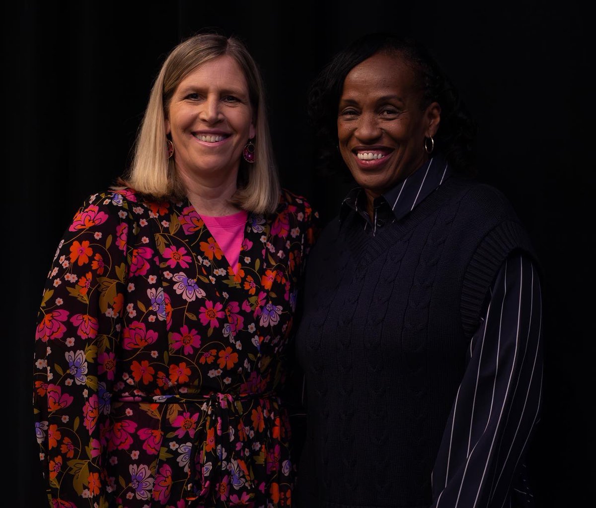 LehighAlumni's tweet photo. The first ever #LUSoaringTogether Women's Summit was unforgettable!
Six-time Olympic winner Jackie Joyner-Kersee delivered a powerful keynote, and @LehighU women from all over came together to connect, inspire, and empower one another. ๐ค https://t.co/76ieI8rFyE