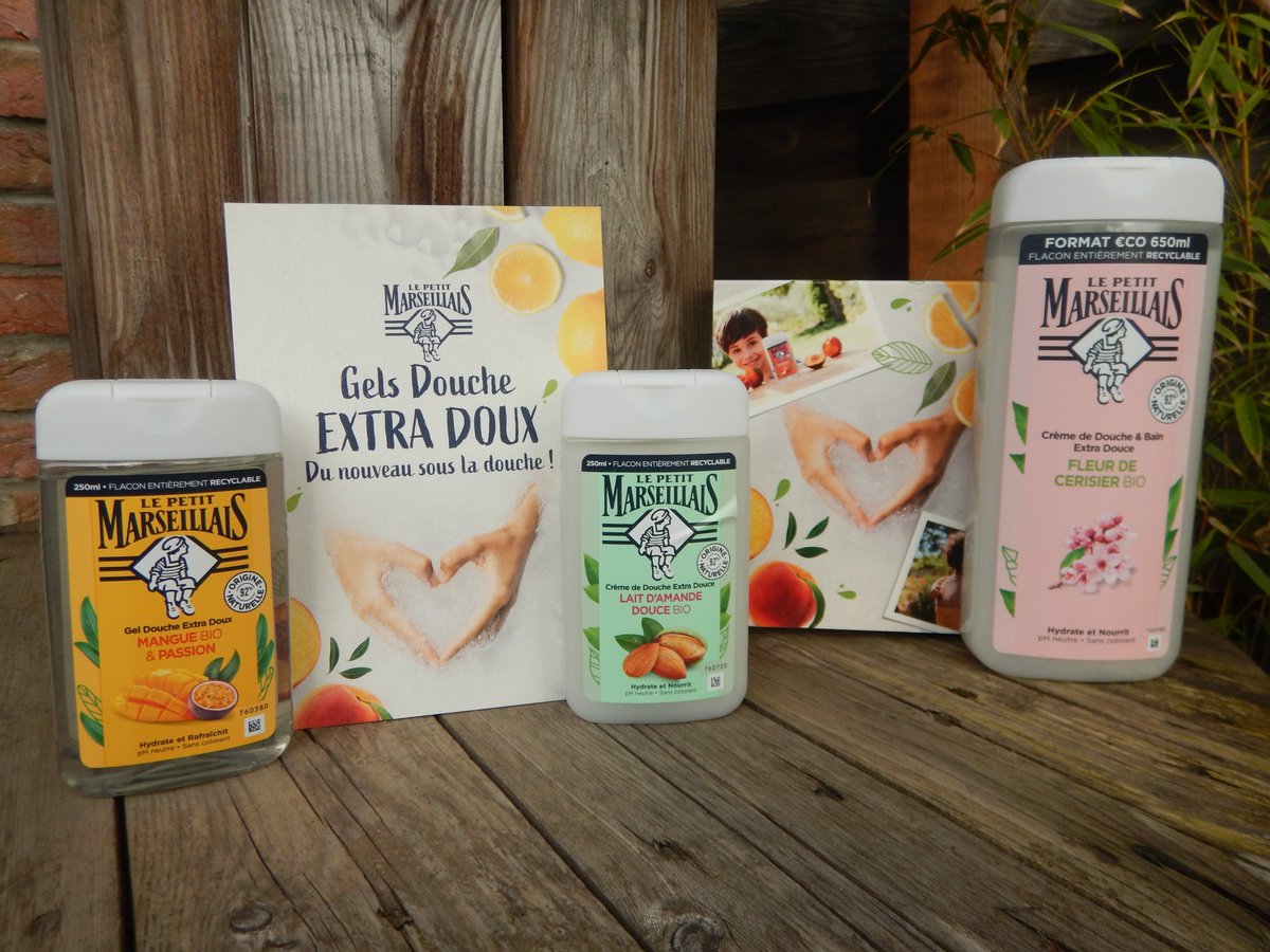 lyndou78's tweet photo. Comme beaucoup d'entre vous, j'ai reçu mon pack d'ambassadrice Extra Doux Le Petit Marseillais , la gamme iconique de la marque.
#lepetitmarseillais #lpaextradoux #lepetitambassadeur #ambassadrice #testeuse https://t.co/LClbGmag8I