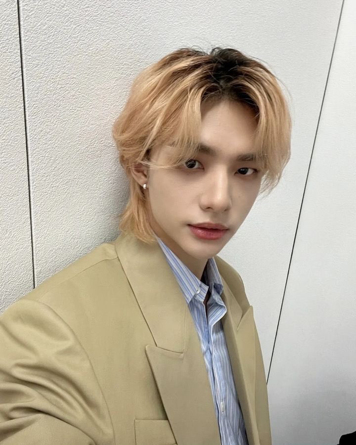 rangdd00's tweet photo. 아니 너무 잘생김 짱진이 얼굴 진짜 짱이에요 https://t.co/HpgxSq3WR5