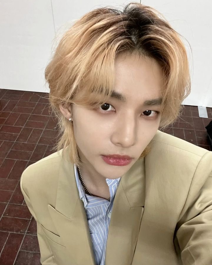 rangdd00's tweet photo. 아니 너무 잘생김 짱진이 얼굴 진짜 짱이에요 https://t.co/HpgxSq3WR5