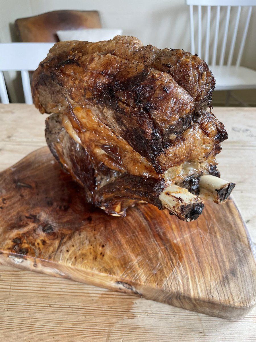 As Great British Beef Week comes to a close, our Sunday roast rib of beef brings all the family together. Produced on our farm, raised on grass and *naturally delicious * with enough left for tomorrow’s sarnies! Know where your food is from #buylocal #buyBritish #GBBW2023