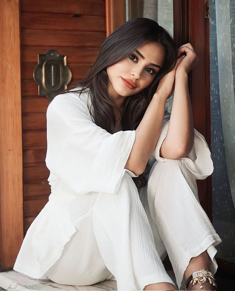 Hazal Çağlar Pics (@HazalCaglarPics)  Posts  X