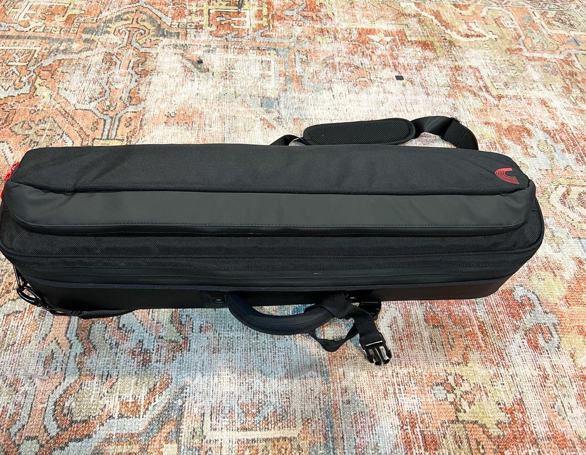 TomoJustFunky's tweet photo. Getting ready for Guitar Wisdom!
Thank you @daddarioandco
#guitar #daddario #effectcase #xpand #daddarioxpnd #tomofujita #guitarwisdom #newlessons #tomofujitaguitarwisdom @DaddarioandCo https://t.co/DgPnj0BWz6