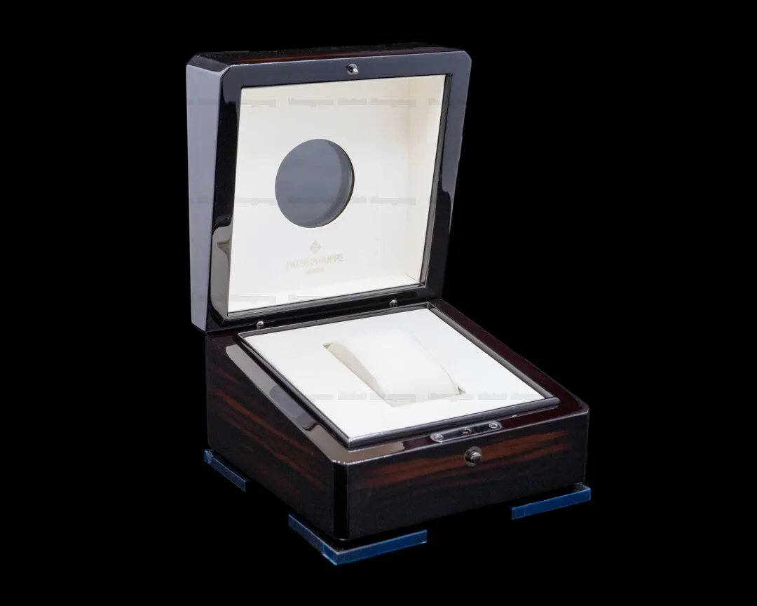 EuropeanWatchCo's tweet image. Patek Philippe Advanced Research Annual Calendar 5350R. bit.ly/423STKc 

#PatekPhilippe 
#AdvancedResearch                                                                           
#Horology
#PatekPhilippe5350R