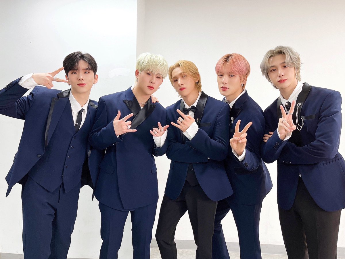 n년 전 오늘의 아이엠 tweet media