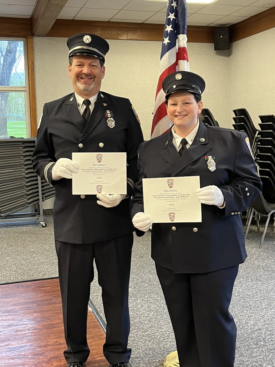 ElyssaKap10's tweet photo. Received a Unit Citation with my dad @BoomerK230 and the rest of our crew this morning for our extrication efforts at a car accident last year🚒 always great to hear that those involved are doing well! https://t.co/95GCoOPY8A
