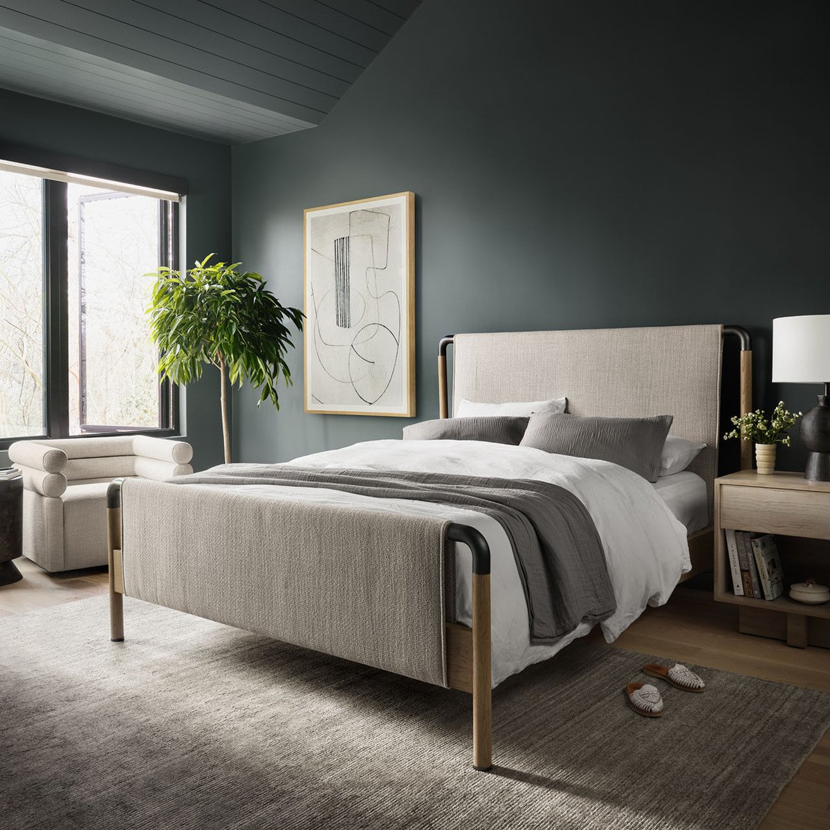 clutch_modern's tweet photo. Tired of restless nights and uncomfortable sleep? 😴 It might be time for a new bed! Upgrade your sleeping experience with a fresh, cozy bed. 

#NewBed #SweetDreams #modernhome #designinspiration #design #interiordesigner https://t.co/tdxp6R5WVY
