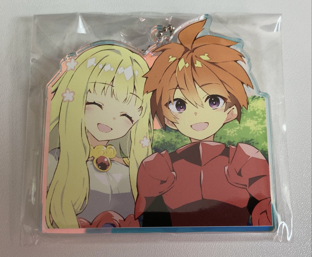suzuragi's tweet photo. 現在BOOTHにて、数量限定でアクリルキーホルダーを販売しています。自宅から発送する商品に限り、ちょっとしたオマケを付けさせて頂けたらと思っています。金曜日までにご注文頂いたものは、週末に��送する予定です。お気が向かれましたらば、よろしくお願い致します。　https://t.co/kAd8L2Oxwi https://t.co/gPHOEhBtEE