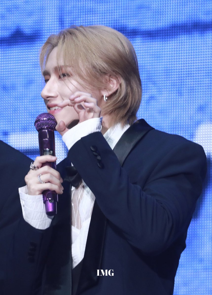 n년 전 오늘의 아이엠 tweet media