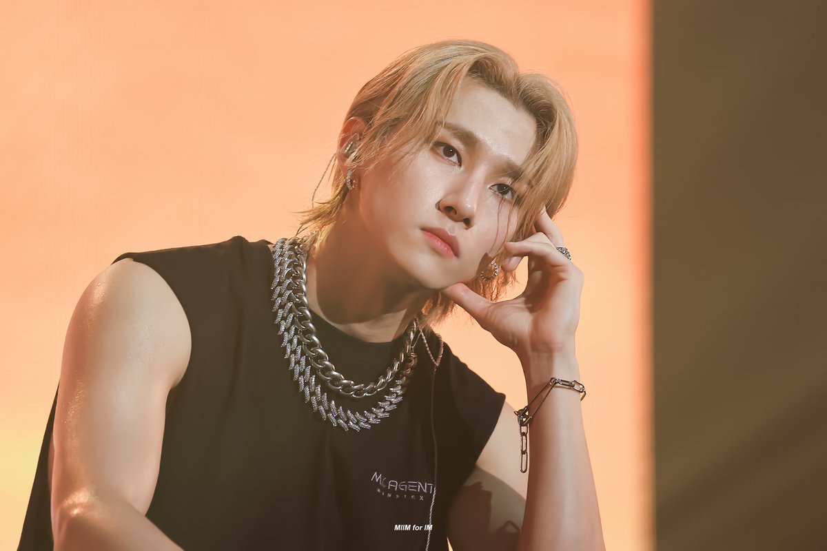 n년 전 오늘의 아이엠 tweet media