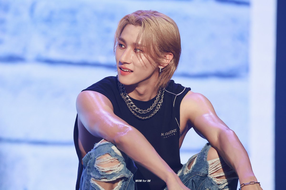 n년 전 오늘의 아이엠 tweet media
