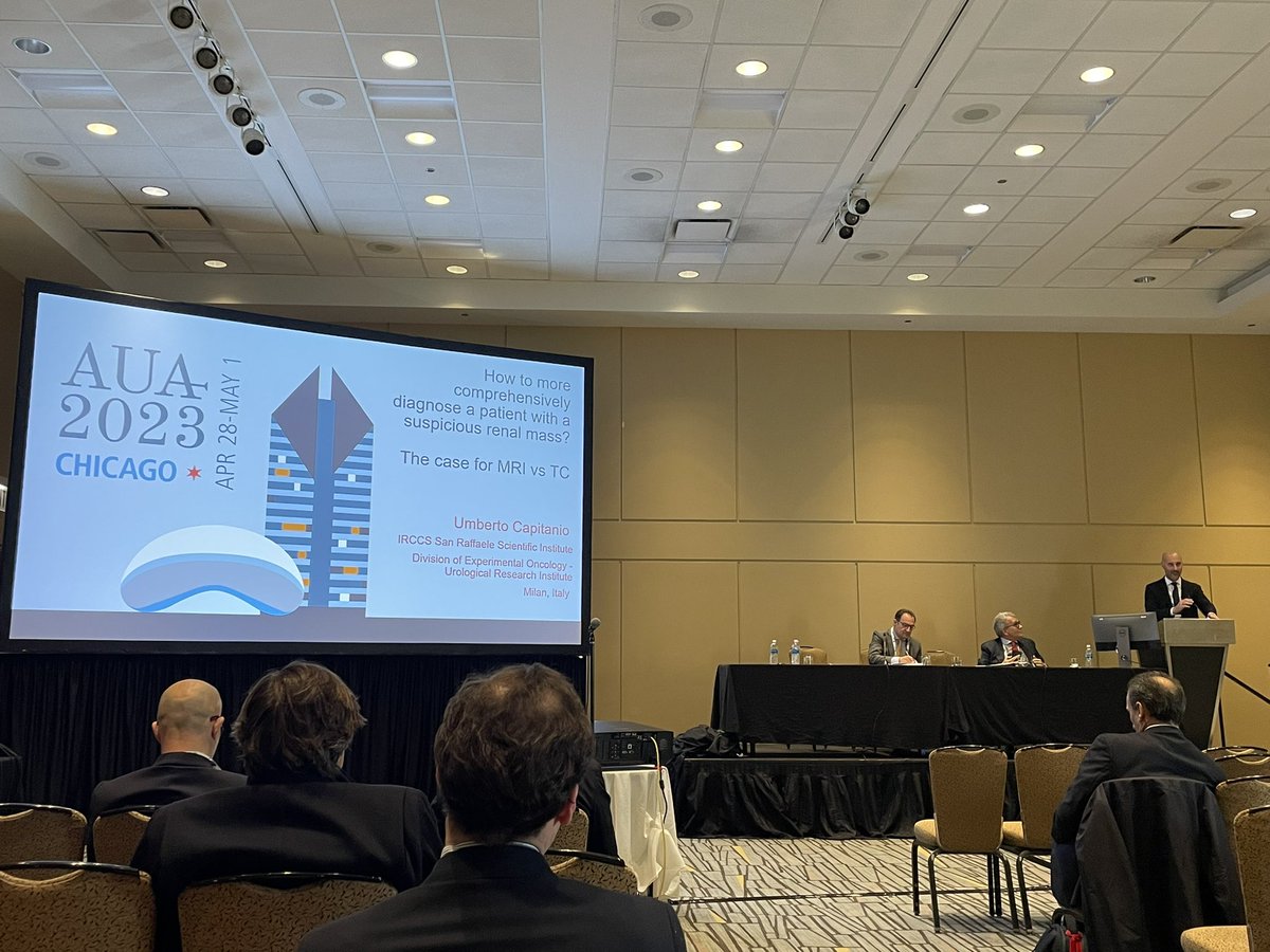 RicBertolo's tweet image. Nice #debate about #characterization and #management of small #renal masses during the @SIU_Italia #meeting at #AUA23.
•Maybe not very bright future for #biopsy in this setting: #Imaging (MRI), #Radiomics and #ArtificialIntelligence will do the job.
•Will reduced indication…