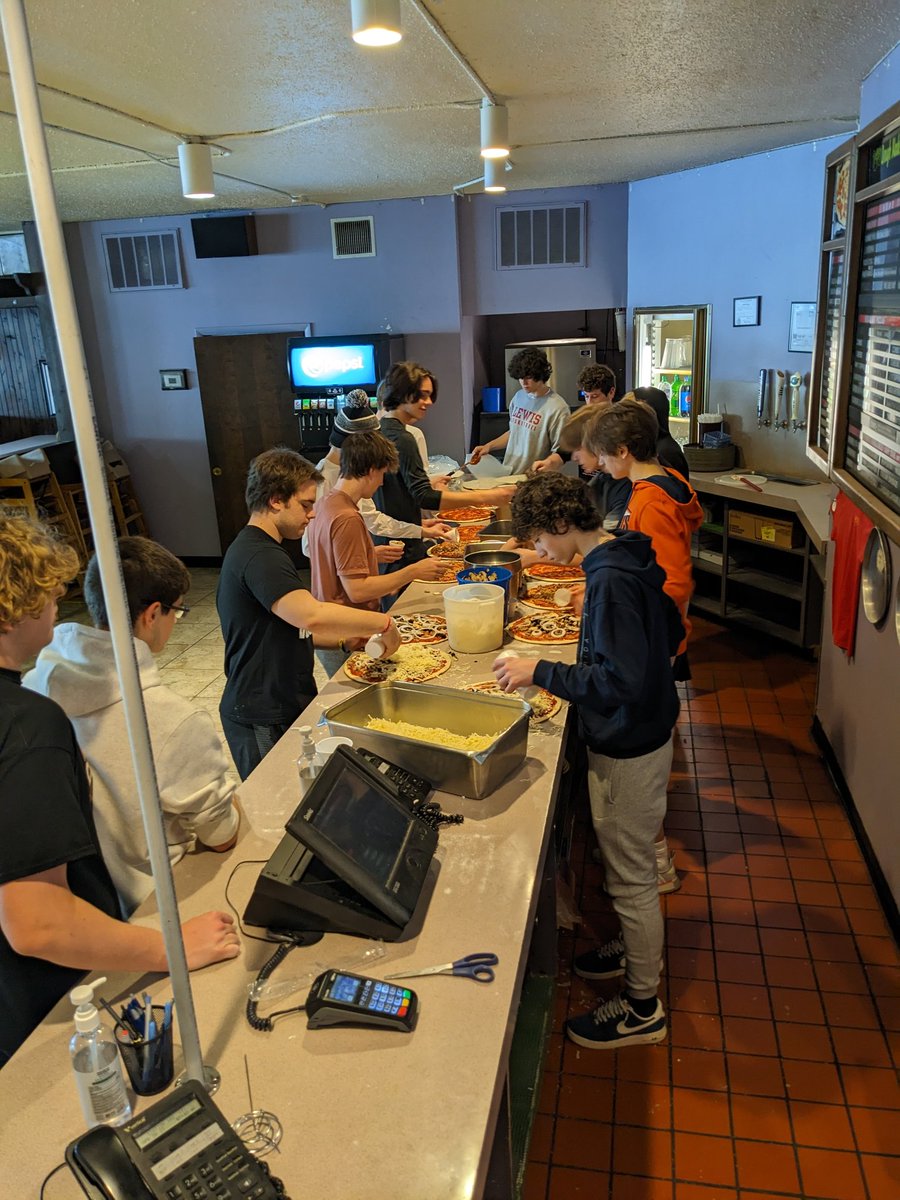 EHSBoysVball's tweet photo. Thank you to everyone who ordered Panteras pizzas from the volleyball team! Boys demonstrated teamwork and organization.
Thanks to Pantera's Pizza for making the fundraiser a success! https://t.co/kJW4Q1pWcW
