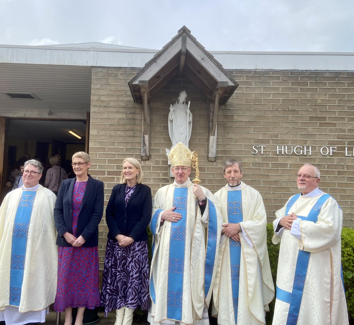 KevSTAR80's tweet photo. At Mass today, Mrs Grace was formally  inducted as @StHughSchool Head of School, by +Richard.

Julie Oldroyd (Director of Diocesan Education Service) with governors, staff and students joined family members, the Parish, Cn Rob, Fr Nick &amp; Dcn Rob for the celebration.

@ABDiocese https://t.co/chjxxgIF6g