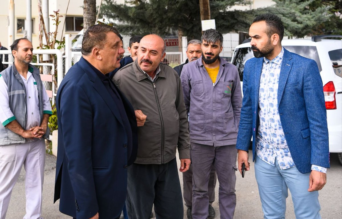 Günlük 3️⃣0️⃣0️⃣.0️⃣0️⃣0️⃣ ekmeği ücretsiz olarak hemşehrilerimizin hizmetine sunan 📍MEGSAŞ Ekmek Fabrikamızdayız.
