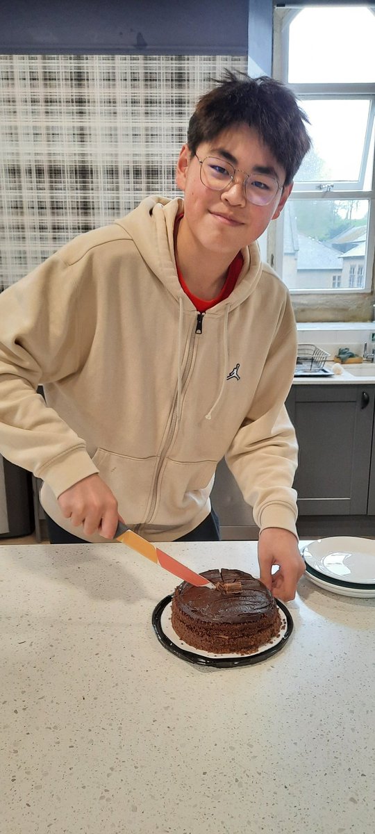NowellHouse's tweet photo. Happy Birthday Justin!! 🎂 https://t.co/Q74xYVNnDd