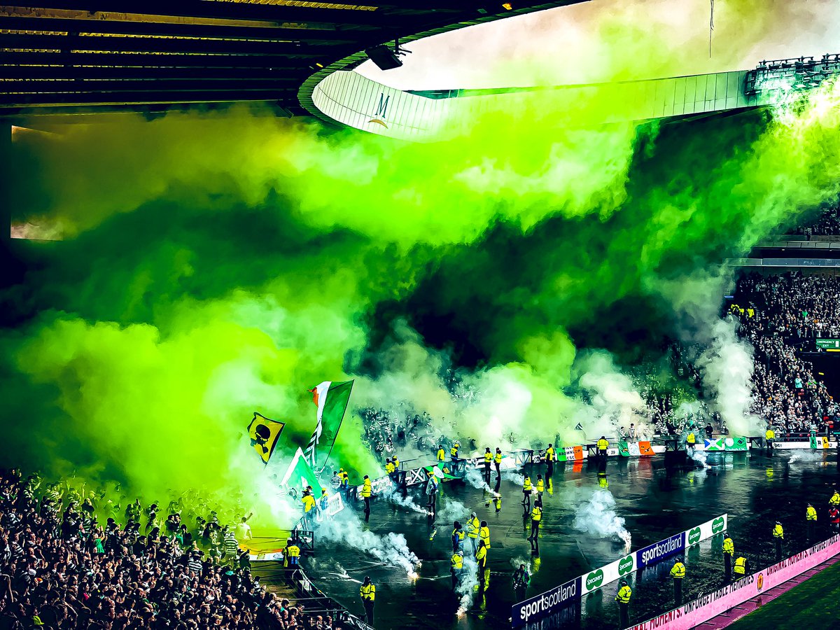 #CelticFC #pyro #NoPyroNoParty #hoops #GlasgowCeltic #celticsymphony