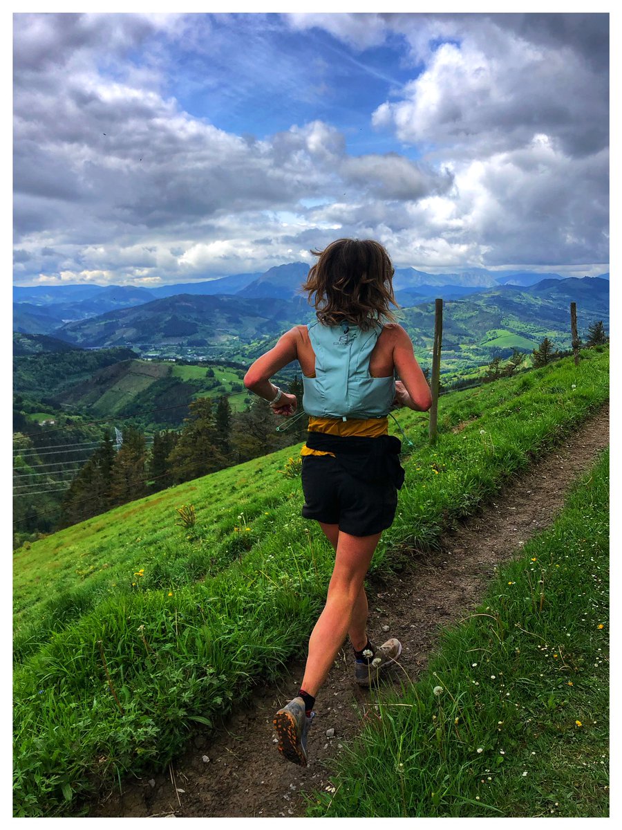 loramen's tweet photo. BERGARA-IRIMO-BERGARA ⛰️
Zelako paliza 🥵 Ez dakit zer egin dudan gehiago, sufritu edo gozatu 😂
Maite ditut maite ⛰️😍
30 km, denak korrika 🥵
📸 xerpa 😍
#irimo #bergara #debagoiena #mountain #mountainphotography #mountainobsession #trail #trailrunning #trailrun https://t.co/Tyerwyl3I5