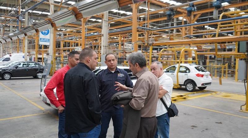 VTVcanal8's tweet photo. Inspeccionan instalaciones para reactivación de Venirauto

#NoAMedidasCoercitivasUnilaterales     

https://t.co/fh4Wm7vwBC https://t.co/V7Plt0osSp