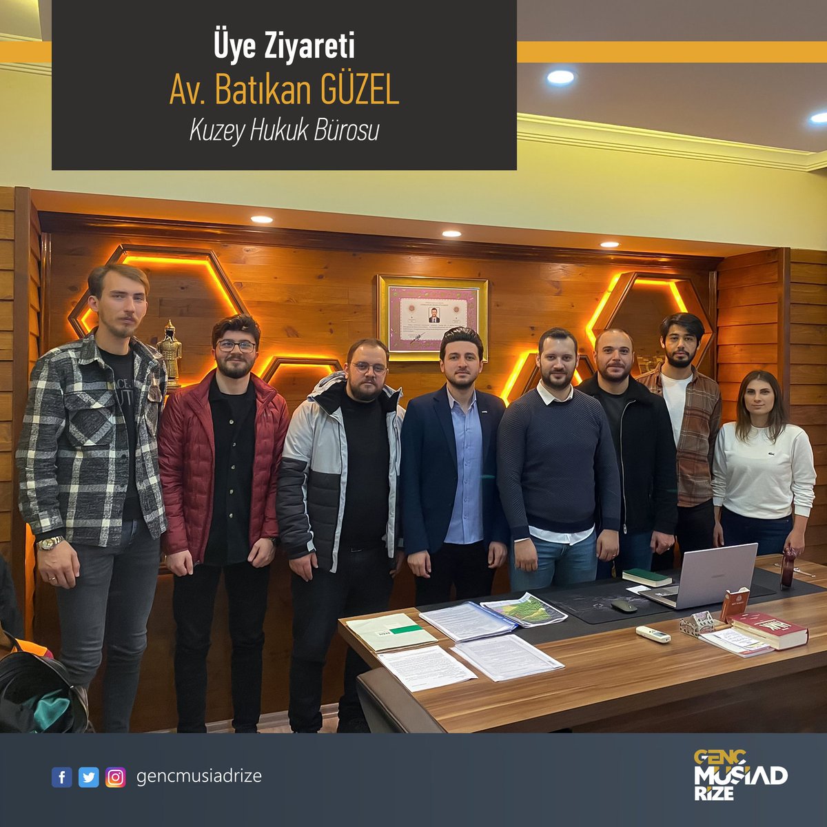 Üye ziyaretleri kapsamında Üyemiz Batıkan GÜZEL'i, iş yerleri olan Kuzey Hukuk Bürosu'nda ziyaret ettik. Misafirperver tutumlarından dolayı kendisine çok teşekkür ederiz.