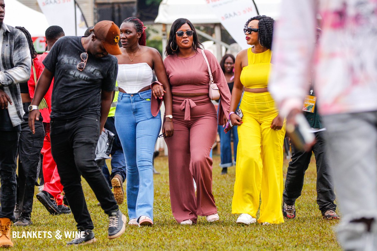 Blankets And Wine Kla on Twitter girls attend 