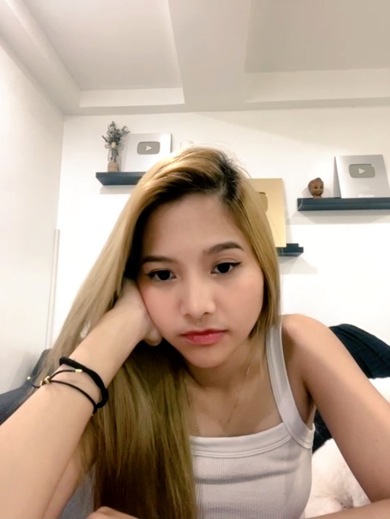 mimaellaaaa's tweet photo. Anu meron sa knya, bat napaka blooming nya 😍😍

Amaze na amaze ako sa ganda nya sobra 😍😍🧡🧡

@MahaliaElka https://t.co/dOjBUbzj8e