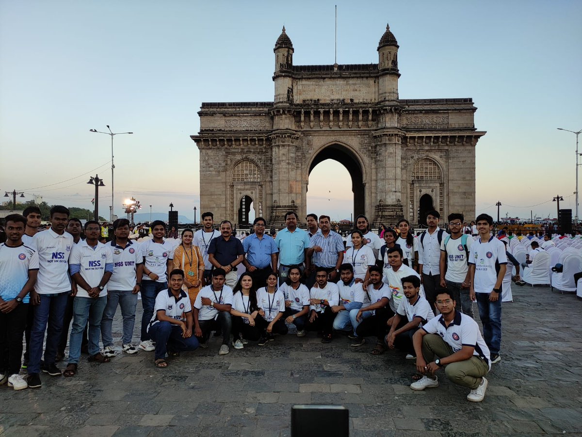 ZoneNss's tweet photo. NSS units of Seva Sadan college attended the Hon'ble Prime Minister's 100th edition Maan Ki Baat at Vellore Fort, Vellore on 29 April 2023.
#MannKiBaat 
@YASMinistry @_NSSIndia @ianuragthakur @NisithPramanik @pankajsinghips @PIBMumbai @maha_governor https://t.co/zqvnmoM07g