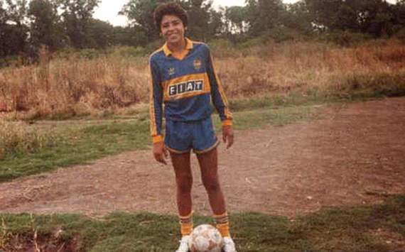 LaJuanRomann's tweet photo. El Negrito Villero que nunca pudieron comprar.

Leal y consecuente sin importar el costo porque de costos solo entienden los empresarios.
Bostero de la cuna hasta el cajón, cómo todos nosotros.

Jamás en la vida fue tan fácil saber de qué lado hay que estar. https://t.co/MuYa9KXQ1l