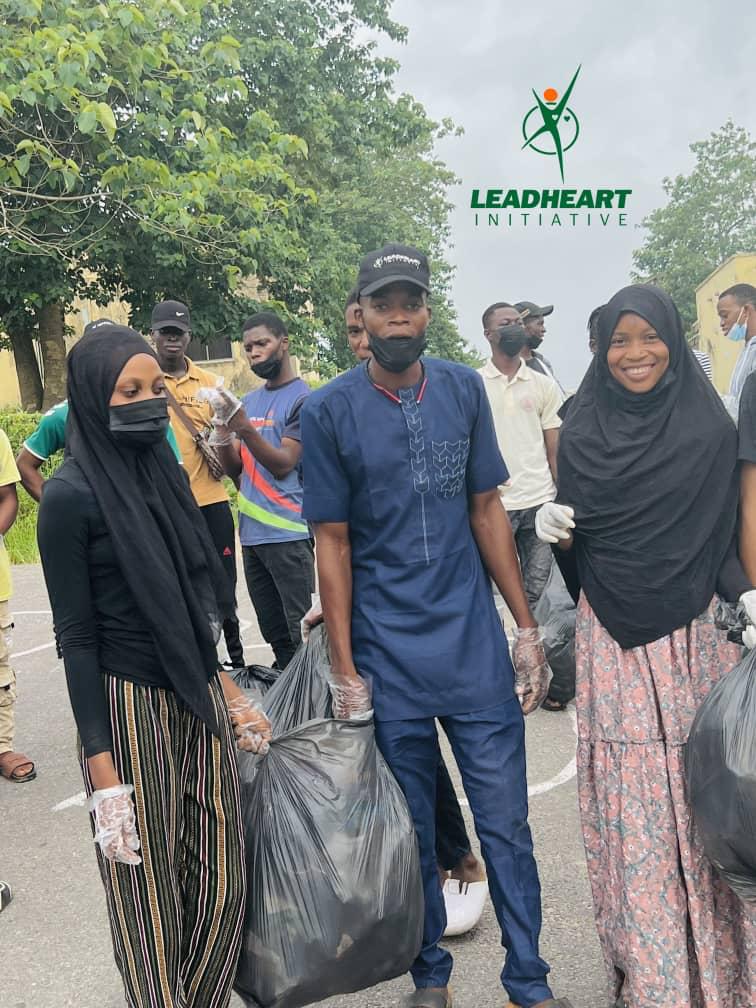 LeadheartIni's tweet photo. to the reduction of the climate crisis in all its form.

#LeadHeartInitaitive
#FederalPolytechnicEde 
#KeepOurCampusClean 
#HealthIsWealth
#SpareNoDirt
#SDGsChampion https://t.co/F77v9mHRZw