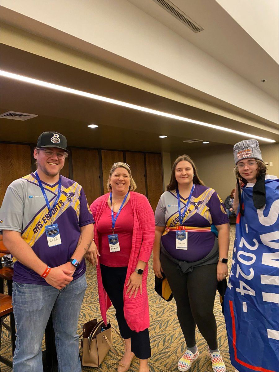 Enjoyed meeting <a href="/ESPORTSTAssoc/">ESPORTS Trade Association</a>  members <a href="/HalsteadJr/">Freddie</a>  , @drtomczyz ,
Steve Isaacs from @epicpublishing &amp; the wonderful @meganvanpetten the other day in Arlington &amp; running into <a href="/RHSEaglesEsport/">Richardson High School Esports</a>  team @esportsstadium . We are holding Dr. Czyz's new drink Sly