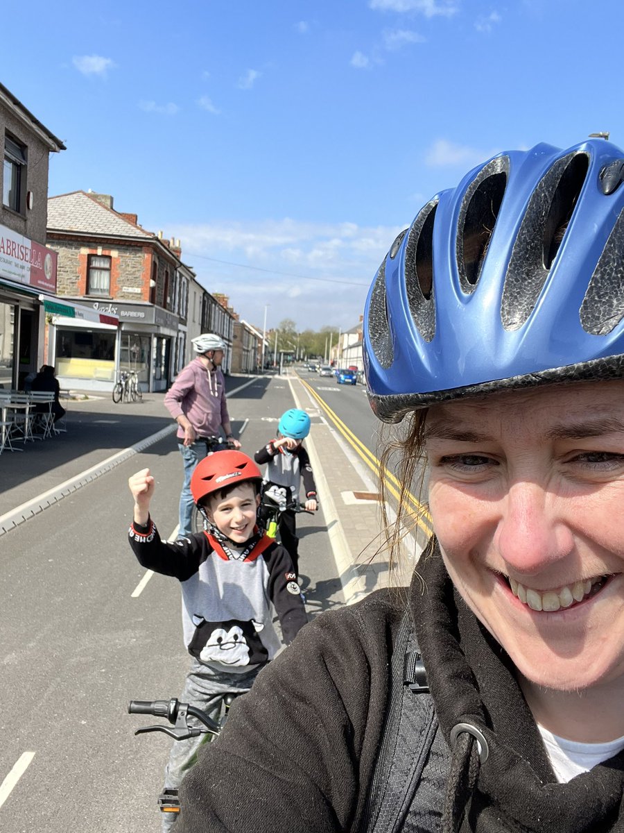 SusanBelfourd's tweet photo. Yesterday we took full advantage of new @cardiffcouncil bike lanes to cycle to @thebikelock for amazing coffee &amp; teacakes! Great to feel safe on our 10k ride &amp; get the boys enjoying #activetravel https://t.co/ncXTKPKIYd